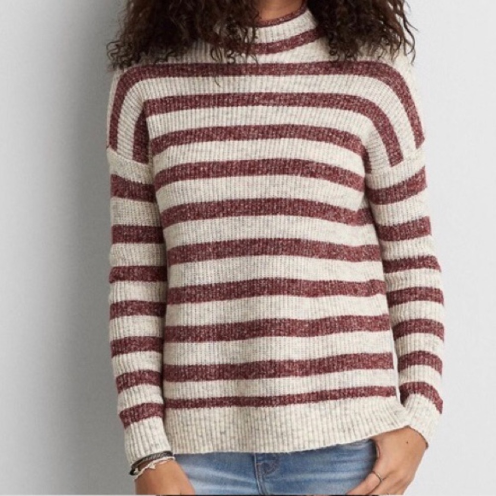 Aeo sweater